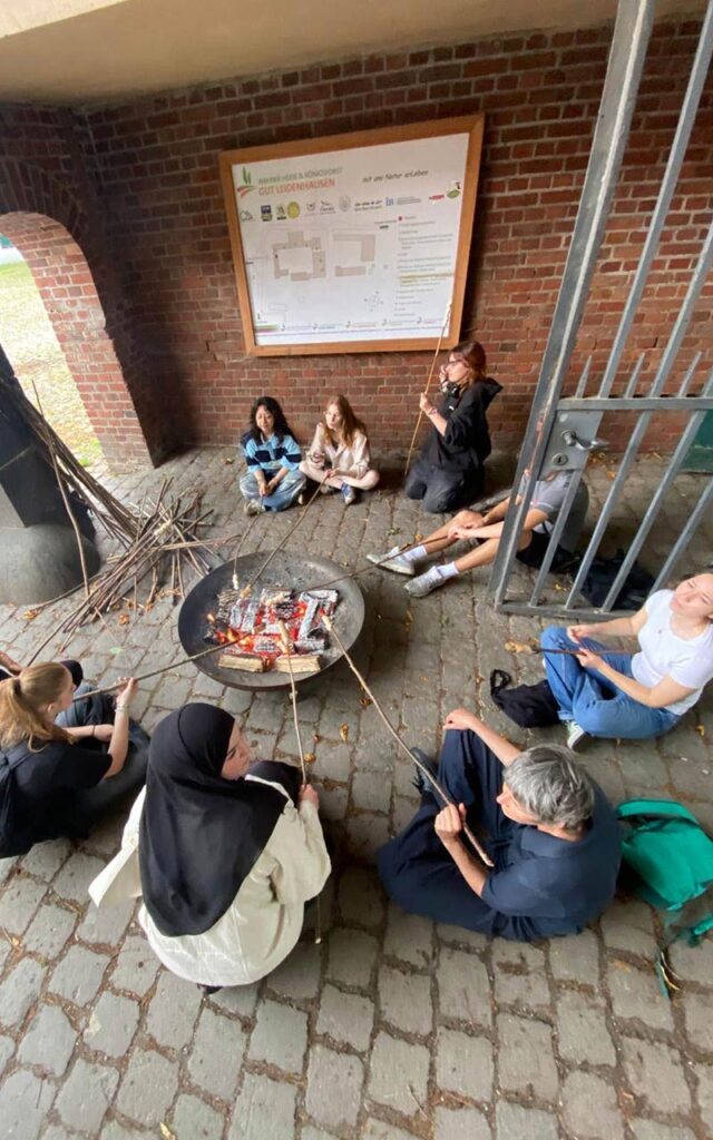 Wald trifft Kunst: Kreatives Kooperationsprojekt mit Ökorausch und dem Haus des Waldes